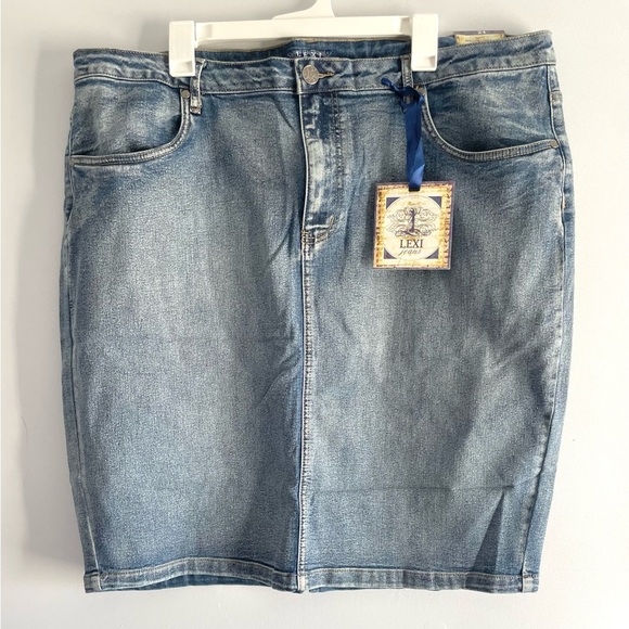 Lexi Plus Size 24 Pull On Stretch Denim Skirt - Picture 14 of 14